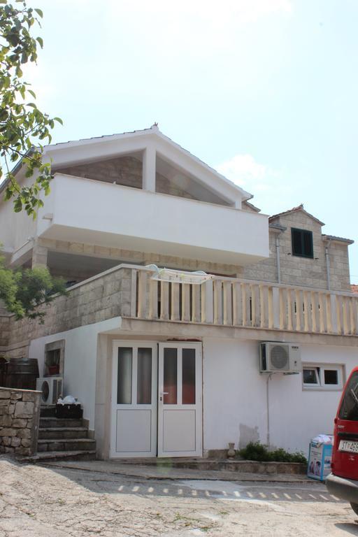 Apartments Jaksic - Zile Supetar Exterior photo